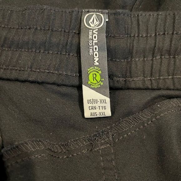 Volcom Men's Frickin Elastic Waist Shorts Drawstring Black XXL - Picture 8 of 11